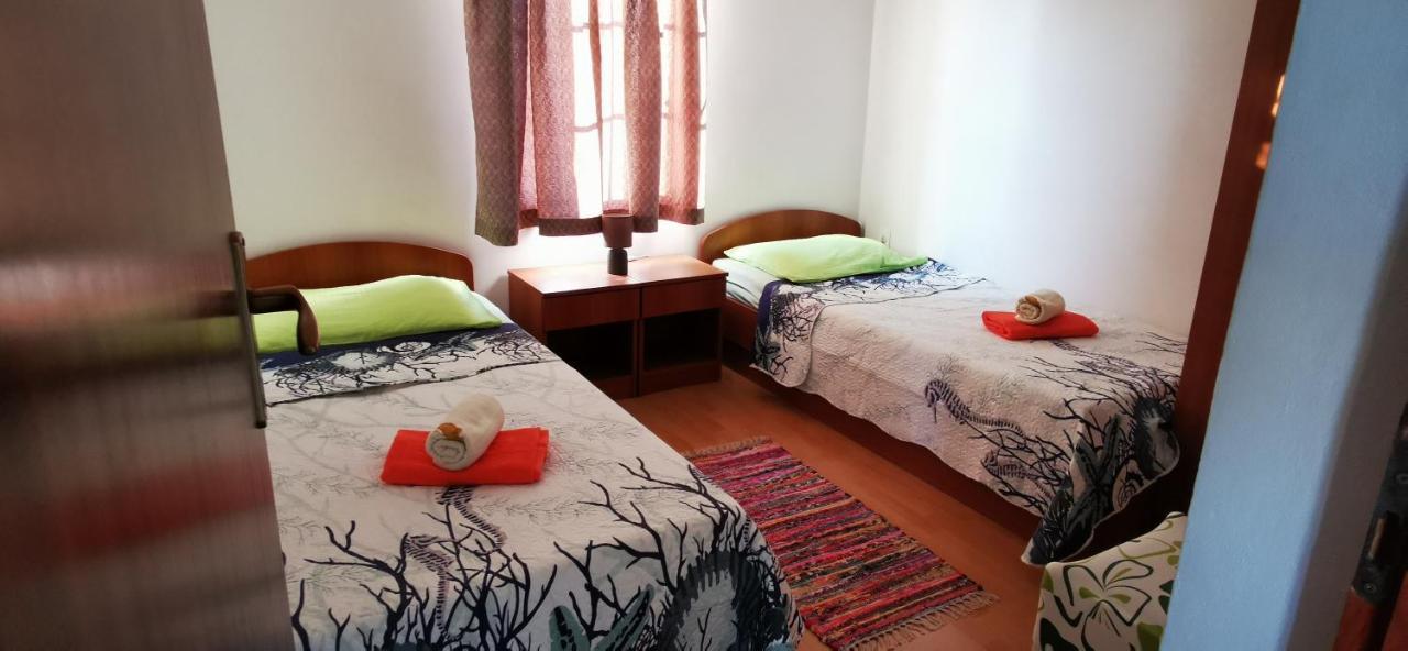 Apartmani Marija Kolan Ngoại thất bức ảnh